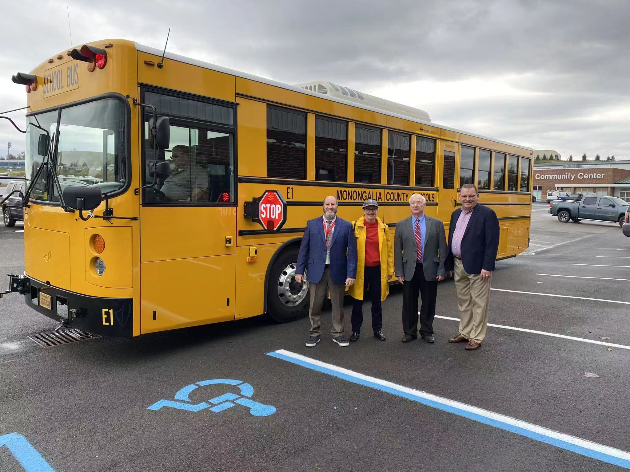 Electric bus