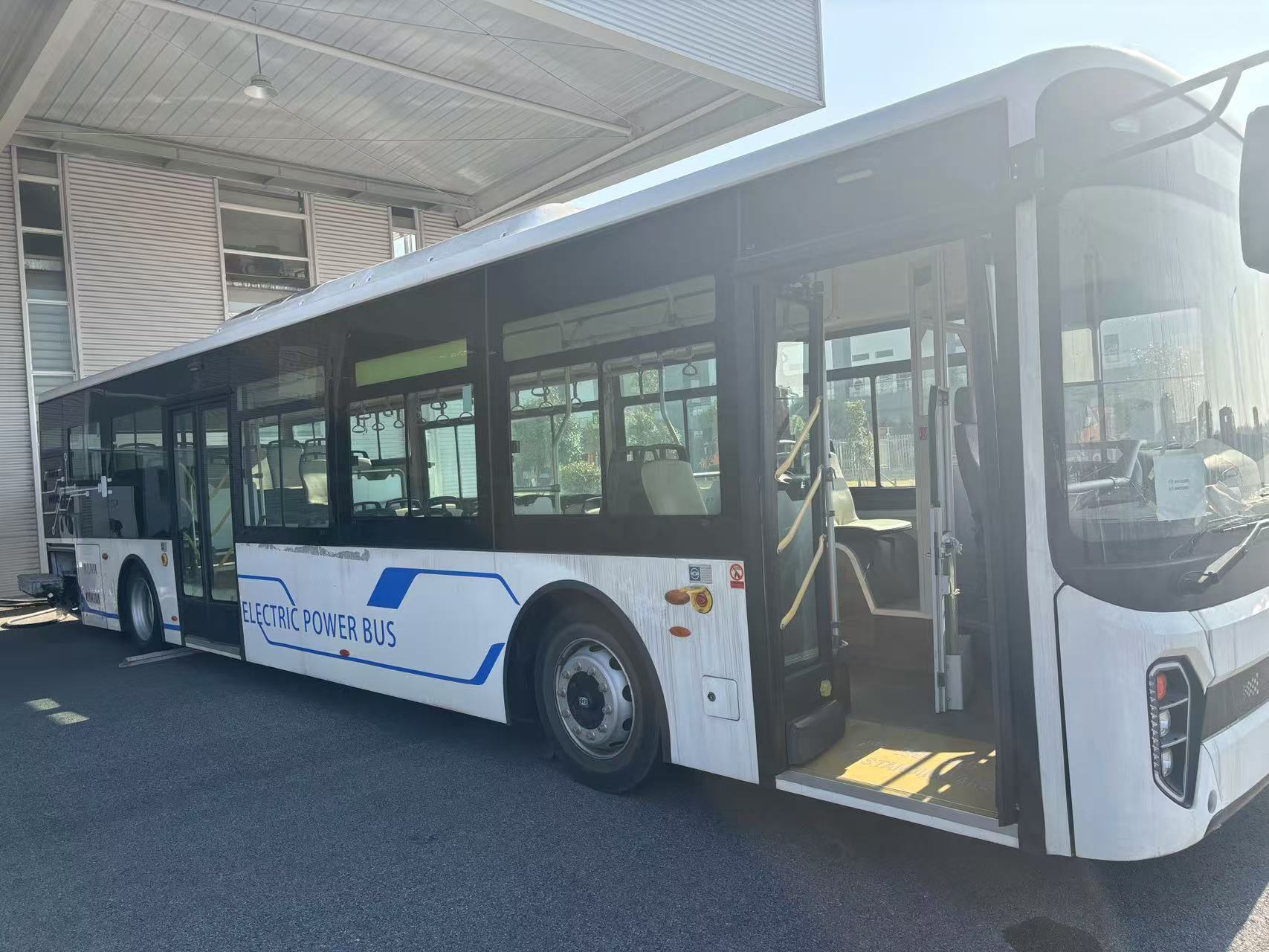 Bus