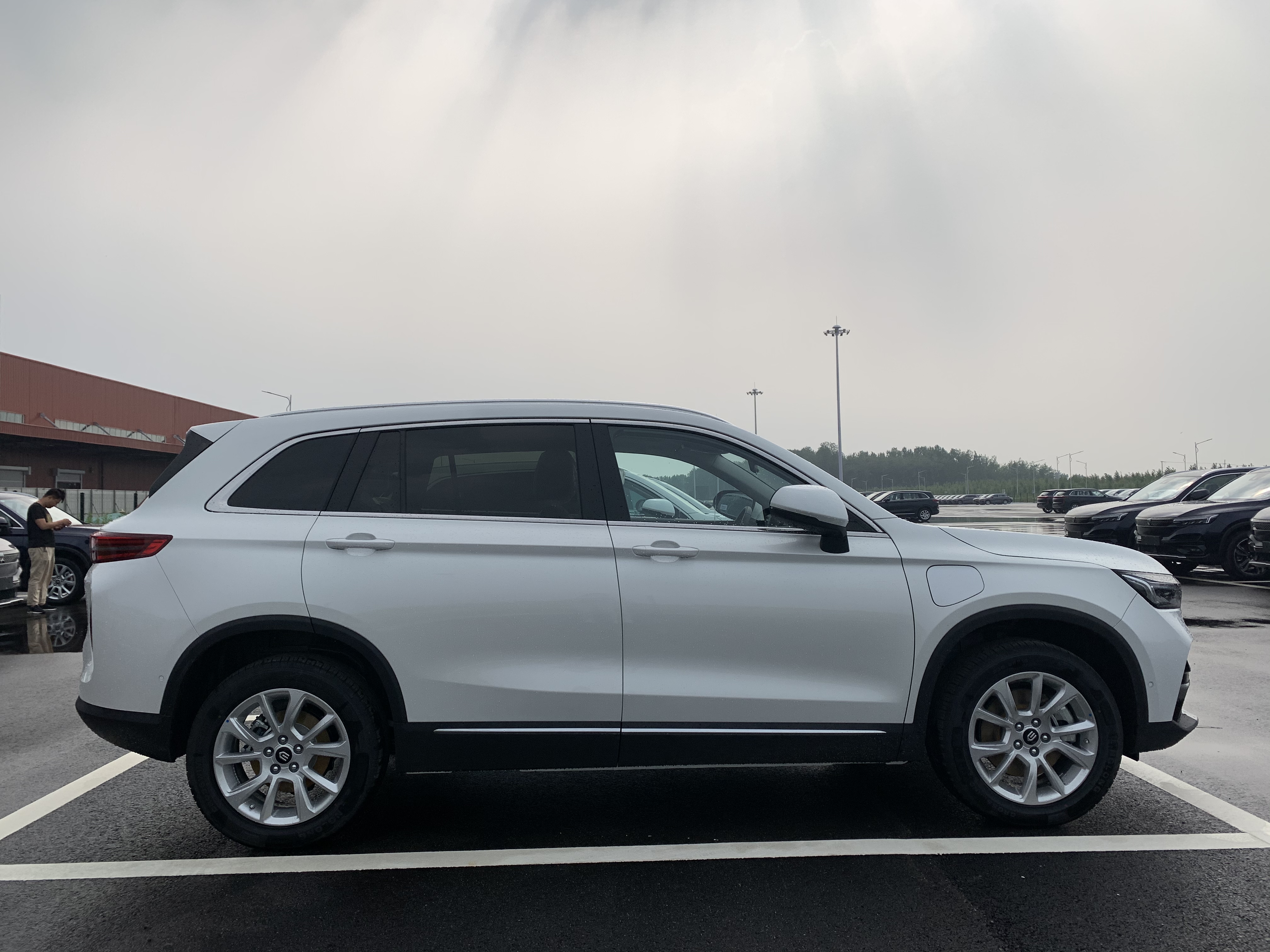 SUV