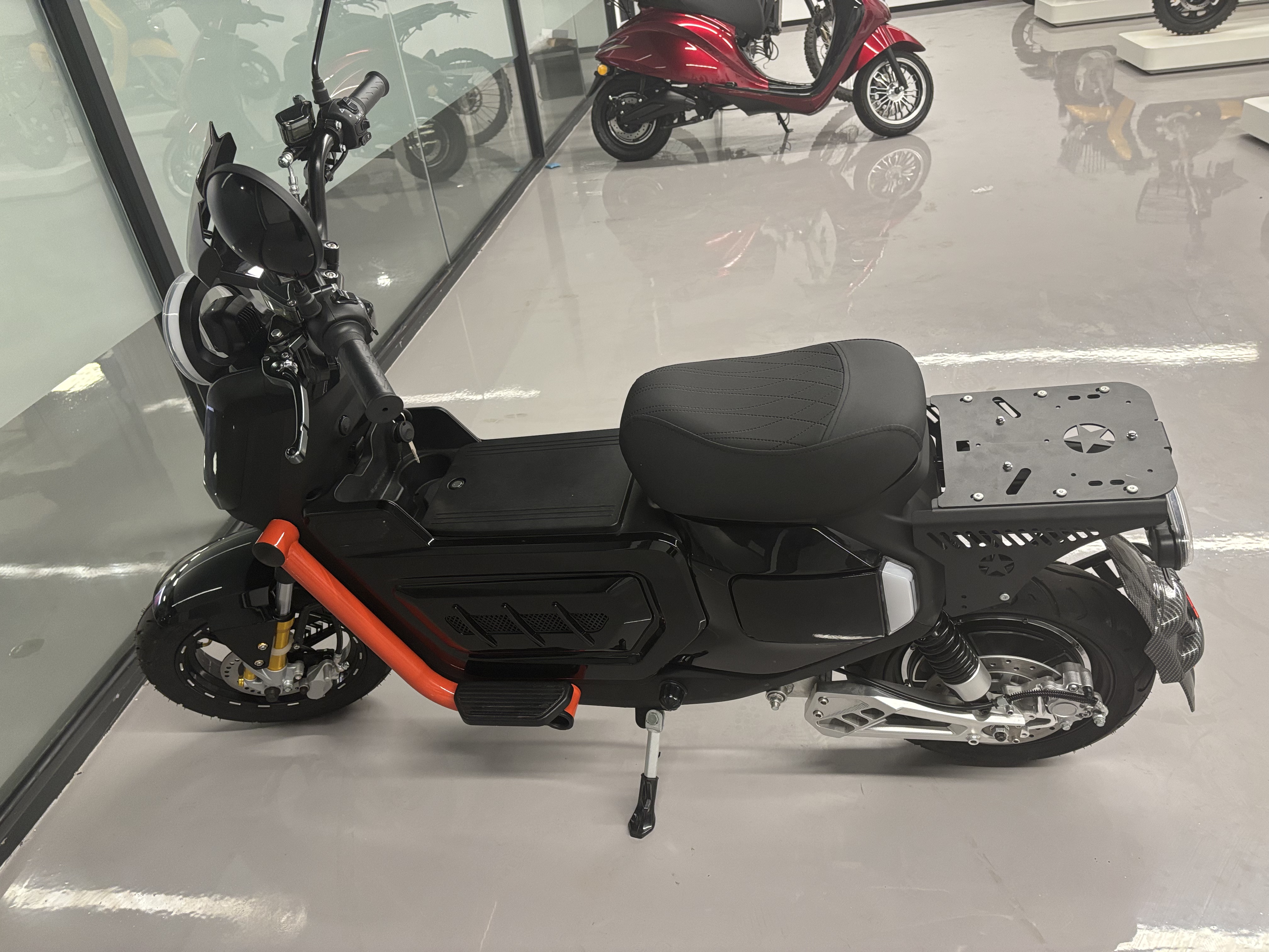 Electric motorcycle