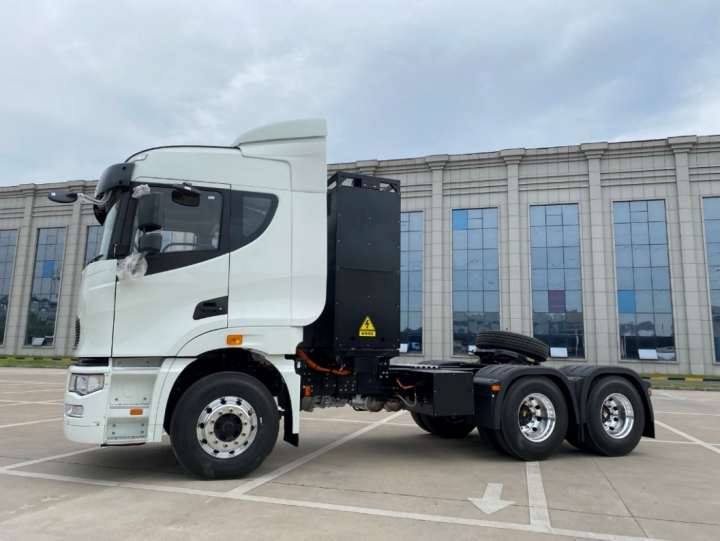 Electric truck