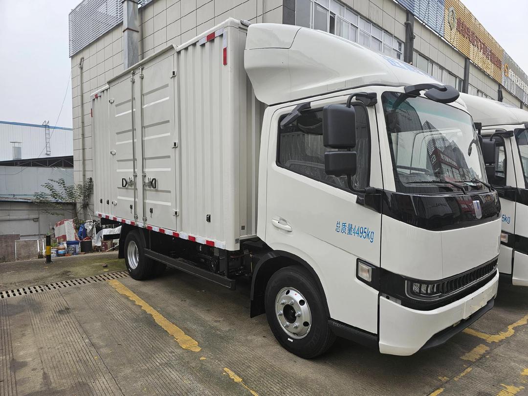 Electric truck